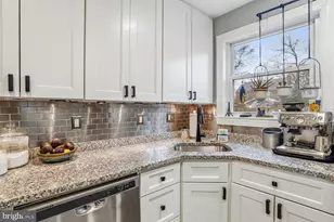 1611 Noyes Dr, Silver Spring, MD 20910 - Photo 12