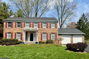 17205 Blossom View Dr, Olney, MD 20832 - Photo 2