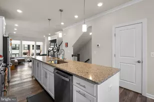 16154 Bowery St, Rockville, MD 20855 - Photo 8