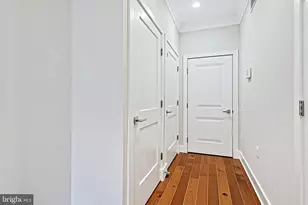 10274 Grosvenor Pl, North Bethesda, MD 20852 - Photo 14