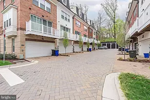 10274 Grosvenor Pl, North Bethesda, MD 20852 - Photo 4