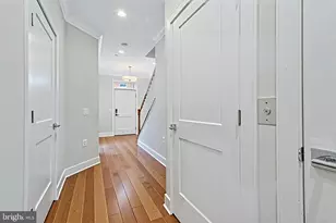 10274 Grosvenor Pl, North Bethesda, MD 20852 - Photo 10