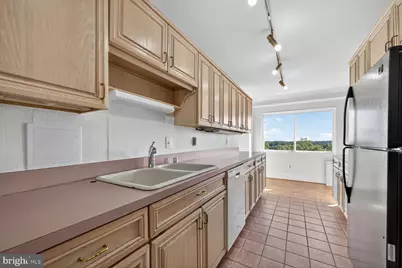 1111 University Boulevard W #1016 & 1017, Silver Spring, MD 20902 - Photo 4