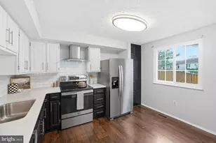 105 Holdcroft Ln, Gaithersburg, MD 20878 - Photo 14