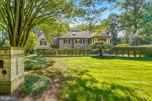 10823 Lockland, Potomac, MD 20854 - Photo 2