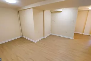 228 Manor Cir, Takoma Park, MD 20912 - Photo 10