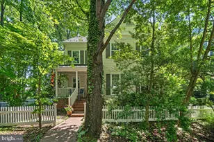 211 Holmard St, Gaithersburg, MD 20878 - Photo 2