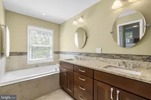 211 Holmard St, Gaithersburg, MD 20878 - Photo 36