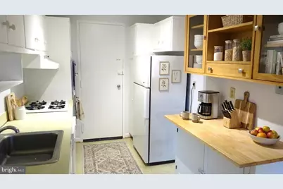 10201 Grosvenor Place #312, Rockville, MD 20852 - Photo 6