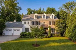 3708 Cardiff Ct, Chevy Chase, MD 20815 - Photo 2