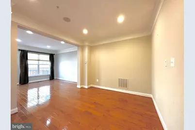 11837 Regents Park Drive, Germantown, MD 20876 - Photo 10