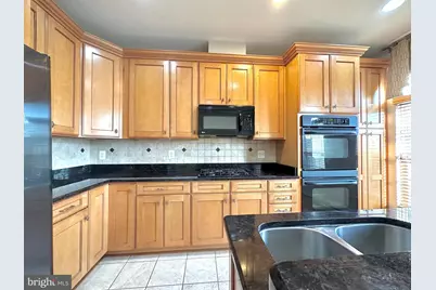 11837 Regents Park Drive, Germantown, MD 20876 - Photo 16