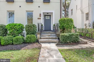 4214 Oakridge Ln, Chevy Chase, MD 20815 - Photo 4