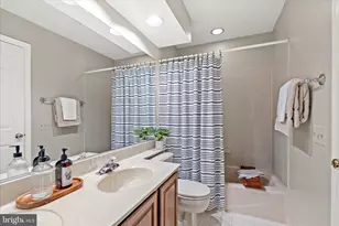 7913 Briarheath Ct, Gaithersburg, MD 20882 - Photo 22