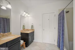 7506 Persimmon Tree Ln, Bethesda, MD 20817 - Photo 38
