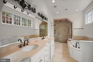 7506 Persimmon Tree Ln, Bethesda, MD 20817 - Photo 30