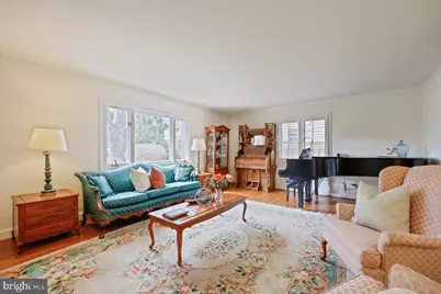 5735 Bradley Boulevard, Bethesda, MD 20814 - Photo 10