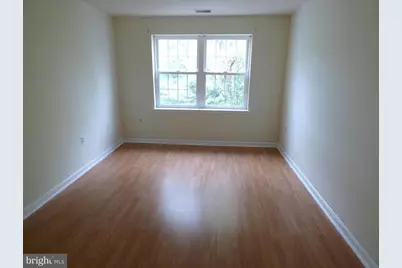 8205 Whispering Oaks Way #303, Gaithersburg, MD 20879 - Photo 2