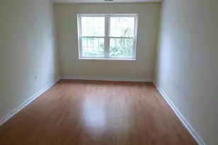 8205 Whispering Oaks Way, Gaithersburg, MD 20879 - Photo 2