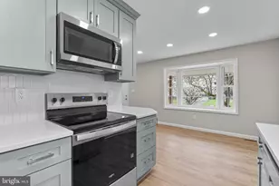 24320 Log House Rd, Gaithersburg, MD 20882 - Photo 16