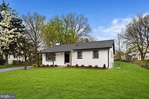24320 Log House Rd, Gaithersburg, MD 20882 - Photo 2