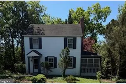 305 W Diamond Avenue, Gaithersburg, MD 20877 - Photo 1