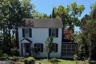 305 W Diamond Ave, Gaithersburg, MD 20877 - Photo 1