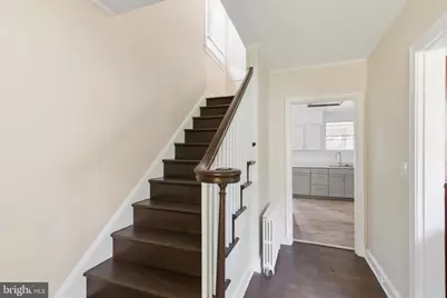 305 W Diamond Avenue, Gaithersburg, MD 20877 - Photo 4