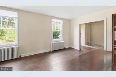 305 W Diamond Avenue, Gaithersburg, MD 20877 - Photo 8
