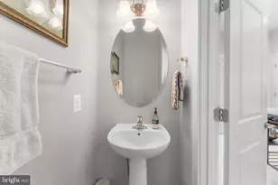 228 Hemingway Dr, Gaithersburg, MD 20878 - Photo 18