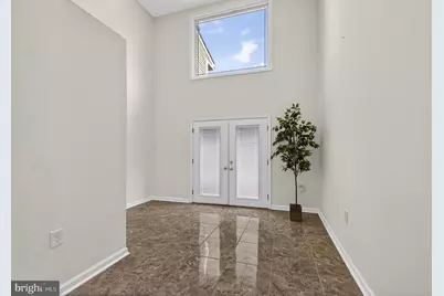 10600 Vantage Court, Potomac, MD 20854 - Photo 4