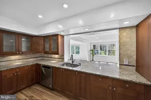 10600 Vantage Ct, Potomac, MD 20854 - Photo 16