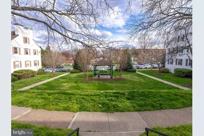 2209 Washington Avenue #2209-W, Silver Spring, MD 20910 - Photo 2