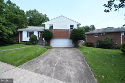 2016 Cascade Road, Silver Spring, MD 20902 - Photo 2