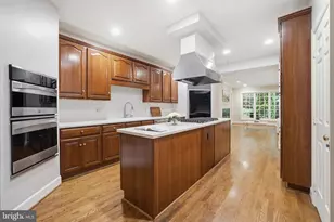 7809 Hidden Meadow Terrace, Potomac, MD 20854 - Photo 18
