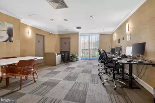 10101 Grosvenor Pl, Rockville, MD 20852 - Photo 28