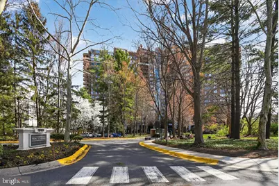 10101 Grosvenor Place #701, Rockville, MD 20852 - Photo 22