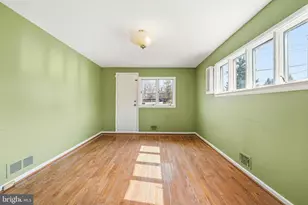 700 Greyrock Dr, Silver Spring, MD 20910 - Photo 16