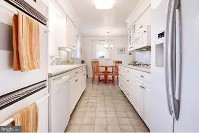 8805 Honeybee Lane, Bethesda, MD 20817 - Photo 14