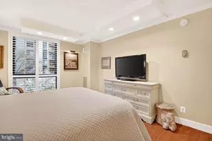 4620 N Park Ave N, Chevy Chase, MD 20815 - Photo 18