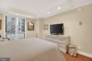 4620 N Park Ave N, Chevy Chase, MD 20815 - Photo 16