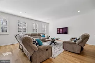14311 Summit View Ln, Rockville, MD 20850 - Photo 6