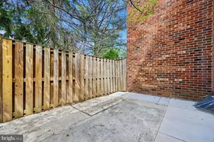 780 Princeton Pl, Rockville, MD 20850 - Photo 32