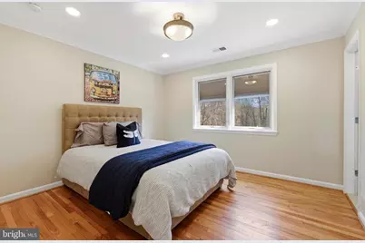 10300 Crown Point Court, Potomac, MD 20854 - Photo 40