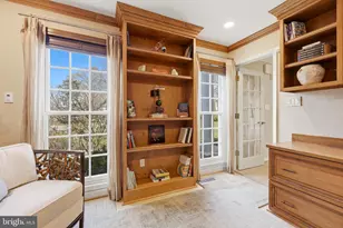 10300 Crown Point Ct, Potomac, MD 20854 - Photo 8