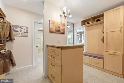 10300 Crown Point Court, Potomac, MD 20854 - Photo 32