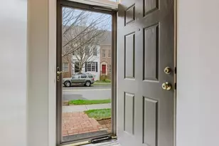 335 Fallsgrove Dr, Rockville, MD 20850 - Photo 12