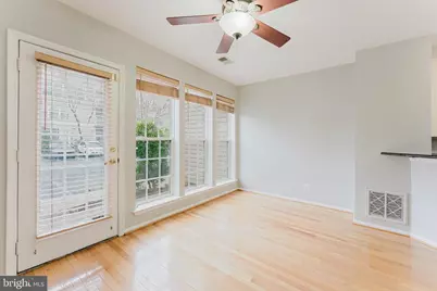 335 Fallsgrove Drive #38, Rockville, MD 20850 - Photo 14