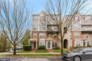 335 Fallsgrove Dr, Rockville, MD 20850 - Photo 8