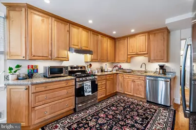 7910 Kentbury Drive, Bethesda, MD 20814 - Photo 8